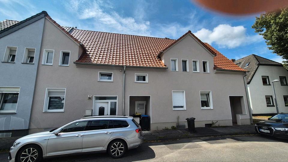 160m2 auf zwei Ebenen - Doppel-Reihenhaus mit großem Garten