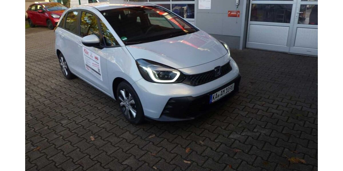 Honda Jazz 1.511 km 26.940 € Ettlingen-Bruchhausen 76275