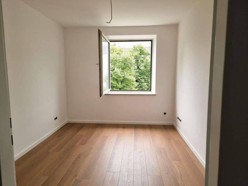 Freie, kernsanierte & helle 2,5-Zimmer-Wohnung in München Haidhausen