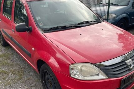 Dacia Logan 236.000 km 999 &euro; Dresden 01139