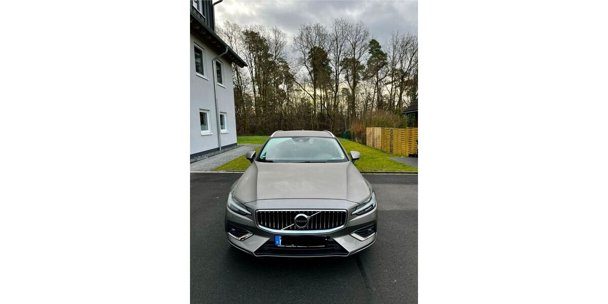 Volvo V60 156.000 km 18.600 &euro; Birken-Honigsessen 57587