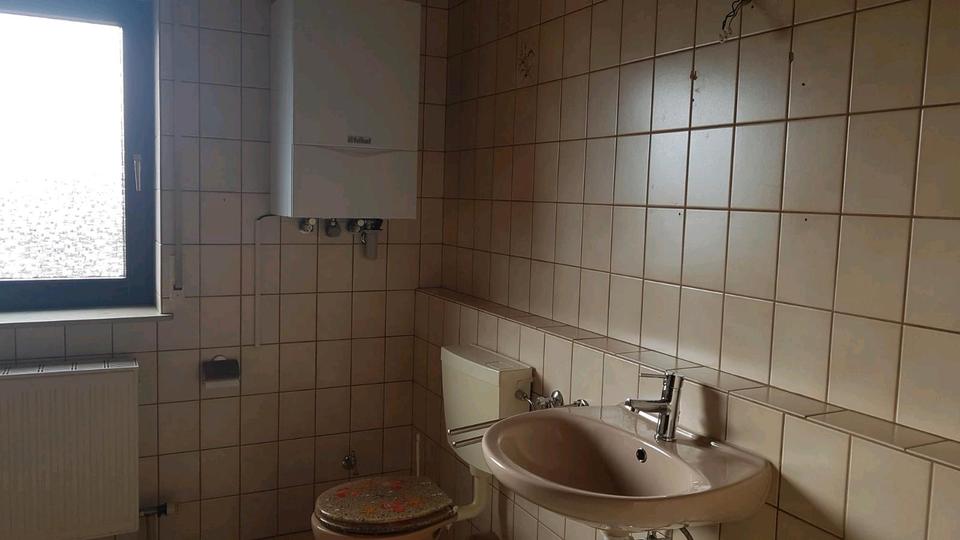 Erdgeschoßwohnung Güntersleben - 2 Zimmer, 80 m&sup2;, 650&euro; | Angebot:25305085