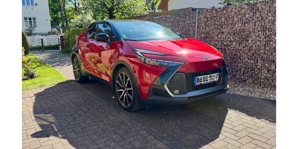 Toyota C-HR 41.300 km 32.480 &euro; Berlin 12524