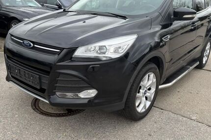Ford Kuga 149.000 km 9.999 &euro; Paderborn 33100