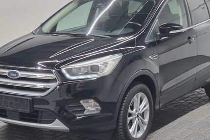 Ford Kuga 70.000 km 16.980 &euro; Langenweddingen 39171