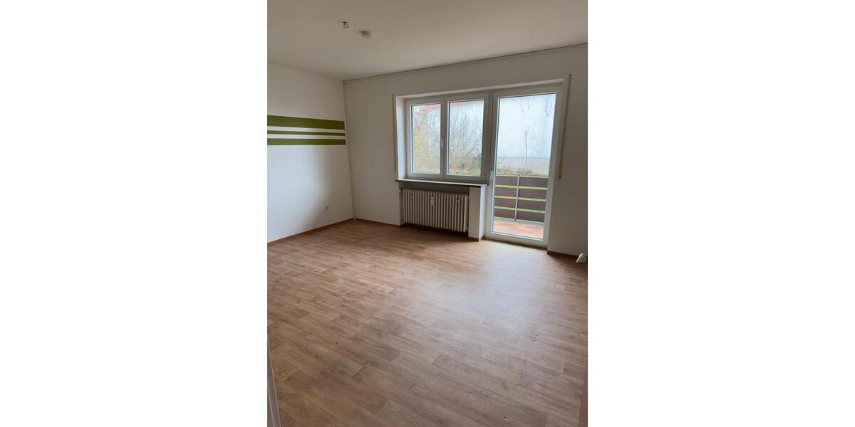 Erdgeschoßwohnung Wemding - 4 Zimmer, 105 m&sup2;, 1.070&euro; | Angebot:25782825