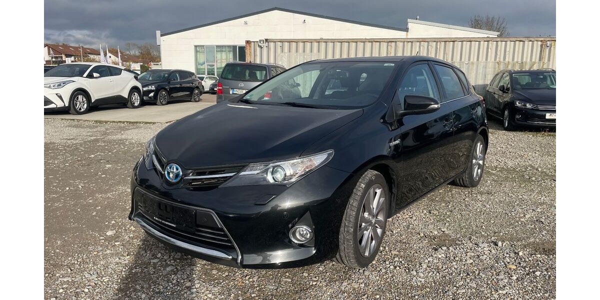 Toyota Auris 132.000 km 11.590 € Haßmersheim 74855