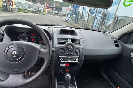 Renault Megane 210.000 km 1.500 &euro; Bergisch Gladbach 51469