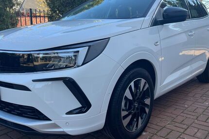 Opel Grandland (X) 15.800 km 24.500 &euro; Falkensee/Spandau 14612