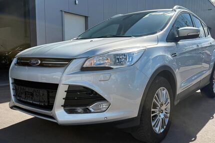 Ford Kuga 53.000 km 8.900 &euro; Trier 54294