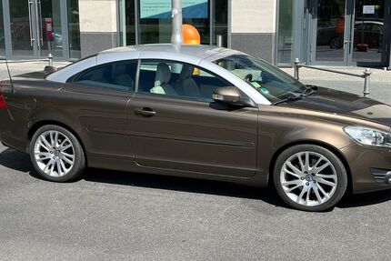 Volvo C70 191.000 km 17.500 &euro; Berlin 10117