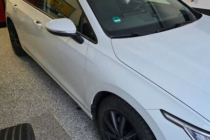 VW Golf 57.000 km 19.300 &euro; Mengen 88512