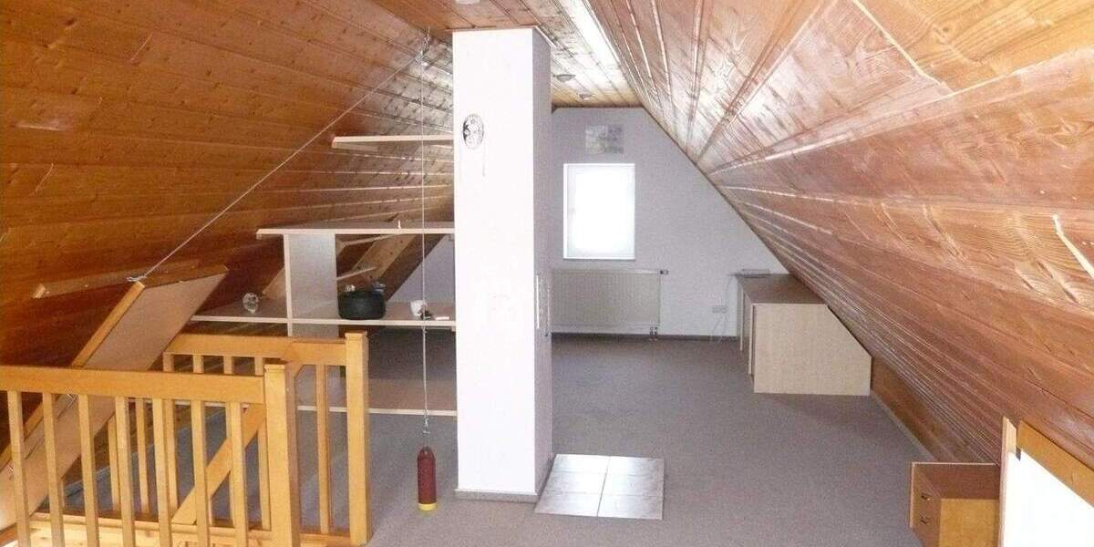 Einfamilienhaus Geroda Platz - 1 Zimmer, 223 m&sup2;, 425.000&euro; | Angebot:25697579