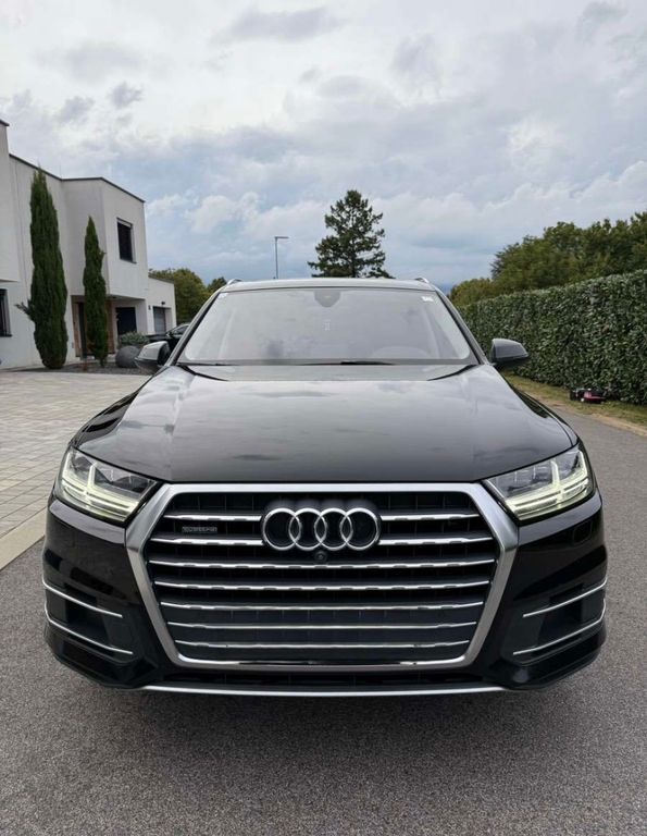 Audi Q7 160.300 km 22.990 € Duisburg 47053