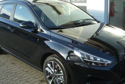Hyundai i30 1.950 km 25.990 &euro; Hannover 30453
