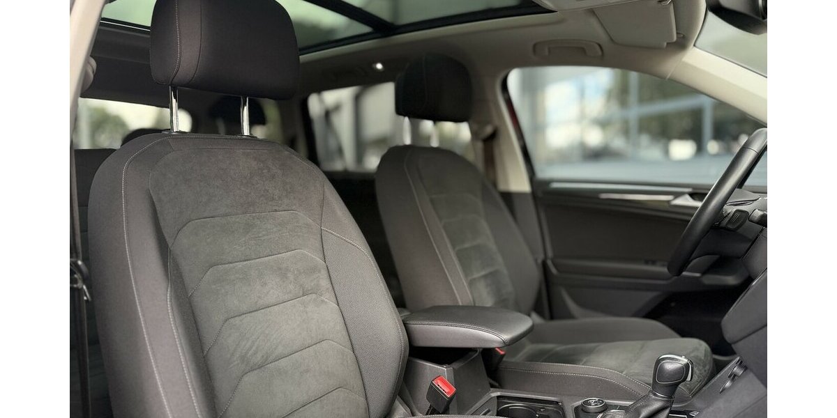 VW Tiguan R-Line / Allrad / Pano / Keyless 84.000 km 33.900 &euro; Mönchengladbach 41066