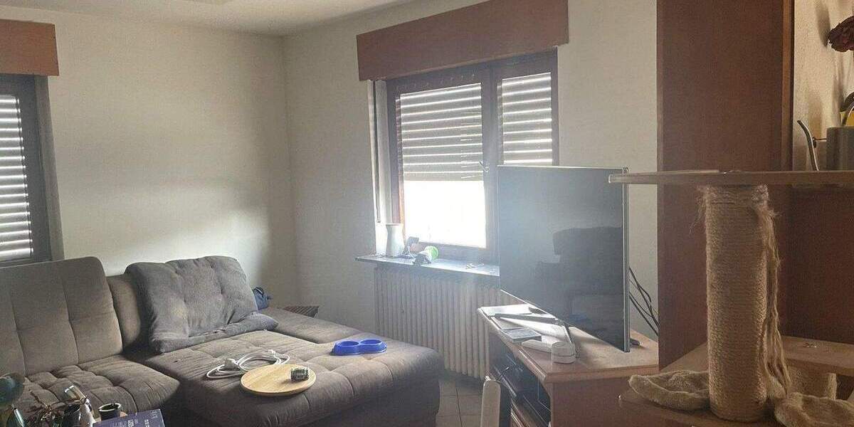 Mehrfamilienhaus, Wohnhaus Freisen Haupersweiler - 8 Zimmer, 244 m&sup2;, 59.000&euro; | Angebot:25670560