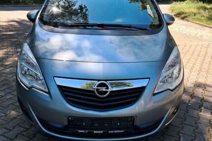 Opel Meriva 143.000 km 3.999 &euro; Essen 45356