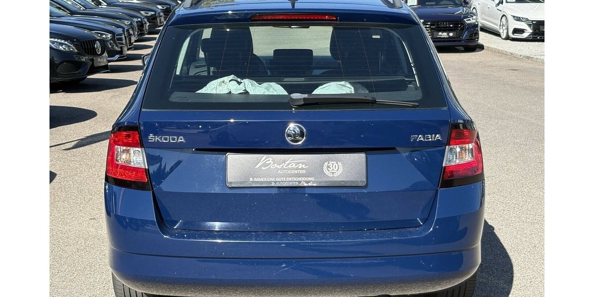 Skoda Fabia 1.2 Ambition KLIMAAUTOMATIK/ISO-FIX/TOUCH 92.032 km 7.900 &euro; Villingen-Schwenningen 78054