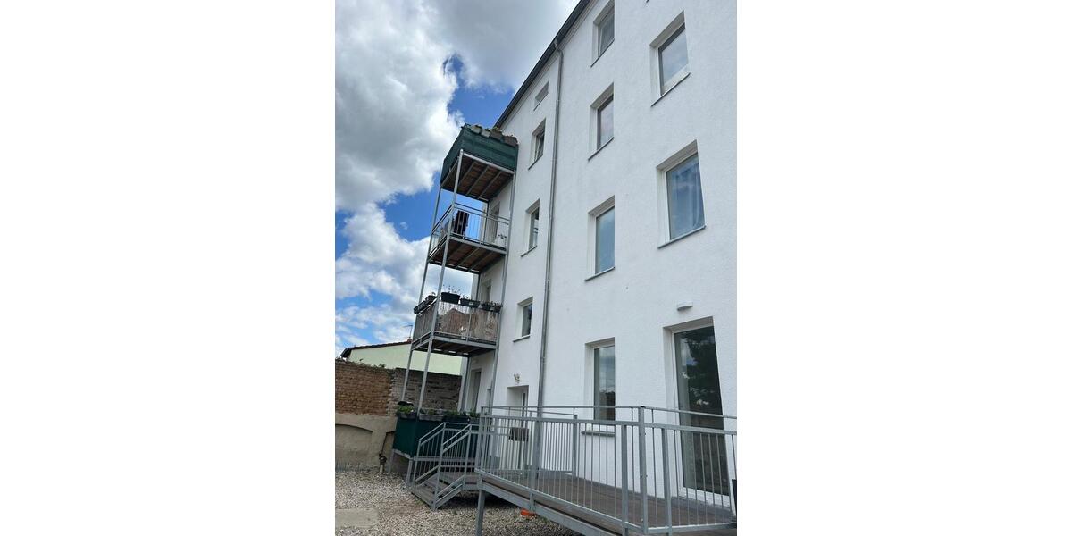 Etagenwohnung Luckenwalde - 4 Zimmer, 104 m&sup2;, 1.045&euro; | Angebot:25569352