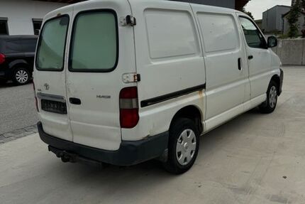 Toyota Hiace 275.500 km 10.000 &euro; Falkenberg 84326