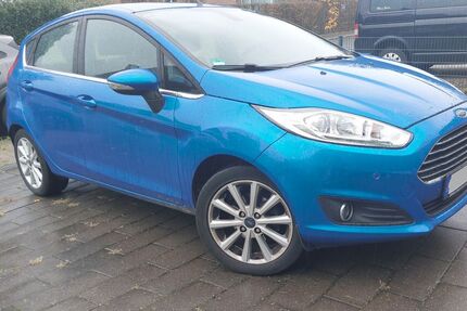 Ford Fiesta 99.801 km 6.890 € Herten 45701