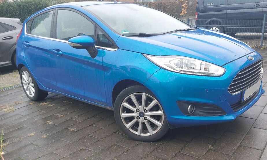 Ford Fiesta 99.801 km 6.890 € Herten 45701