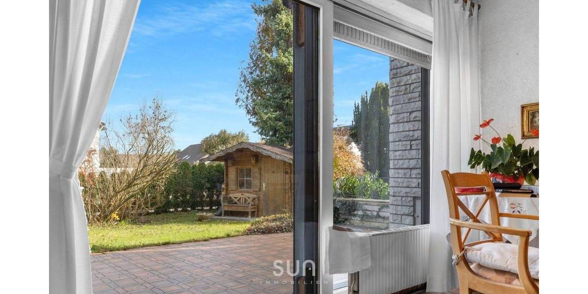 Familientraum.Grün. Ruhig. Einzigartig. Reiheneckhaus in Ulm-Unterweiler mit Pool und großem Garten! 8 zimmer