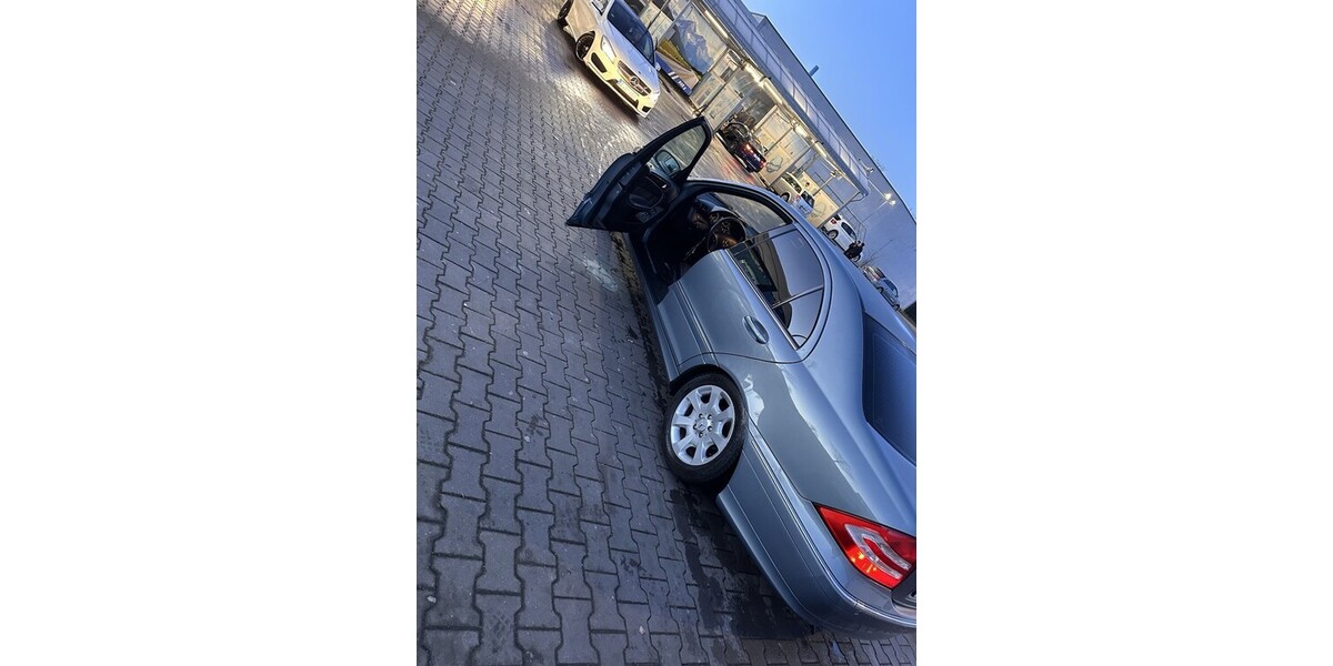 Mercedes-Benz C-Klasse 125.000 km 7.999 &euro; Essen 45121