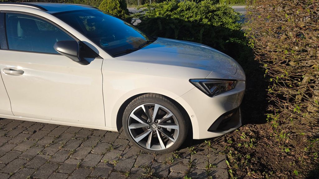 Seat Leon 39.600 km 18.500 &euro; Nußdorf 83365