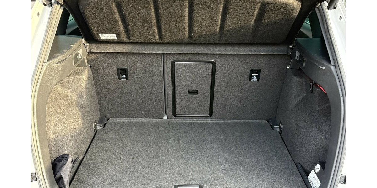 Seat Ateca Xcellence 4Drive 360°/PANO/STANDHZ/DAB/ACC 121.775 km 18.900 &euro; Villingen-Schwenningen 78054