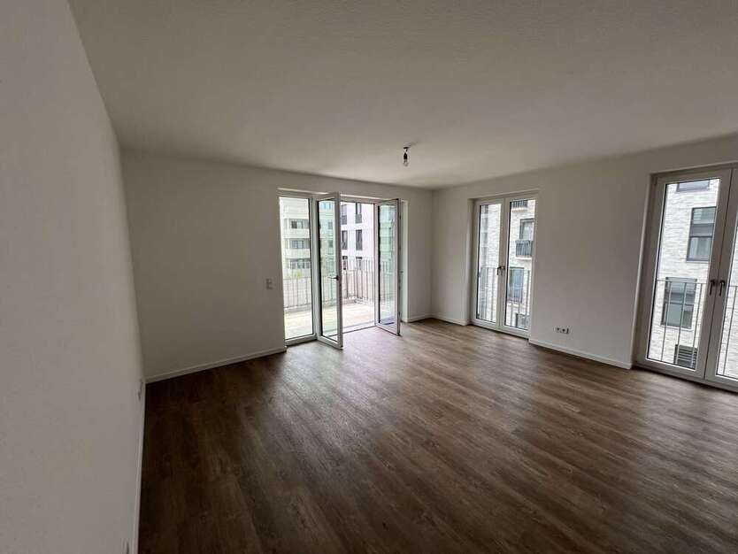 Wohnung zum Mieten in Düsseldorf 1.247,33 € 92.5 m²