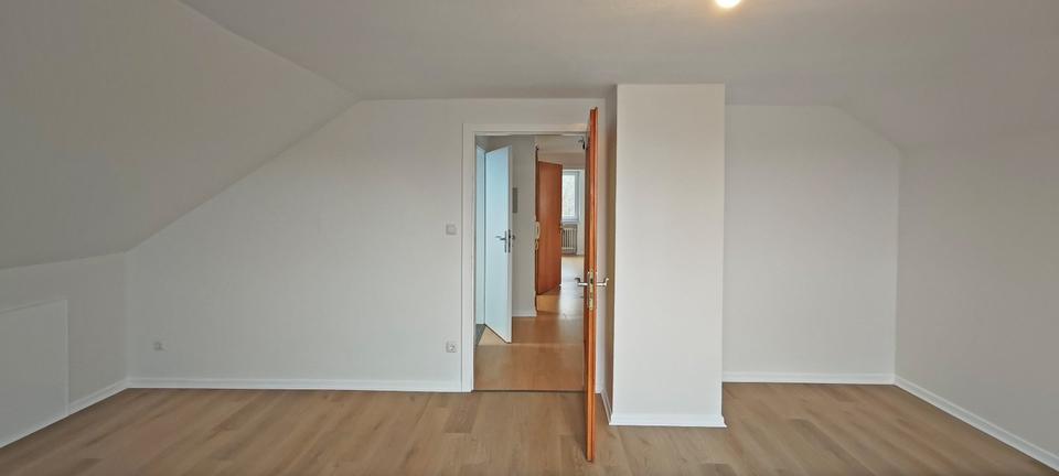 Dachgeschoßwohnung Westerkappeln - 3 Zimmer, 65 m&sup2;, 700&euro; | Angebot:24982523