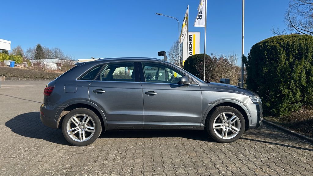 Audi Q3 233.839 km 9.999 &euro; Laubach 35321