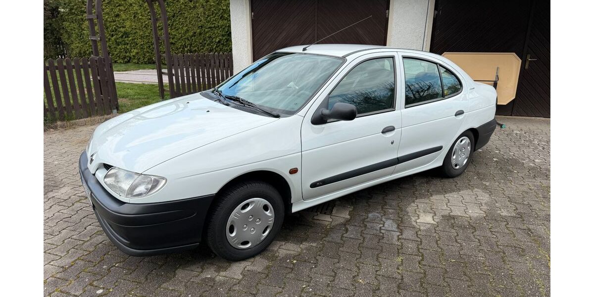 Renault Megane 119.814 km 1.500 &euro; Bad Abbach 93077