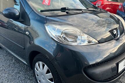 Peugeot 107 63.984 km 2.950 &euro; Aachen 52080