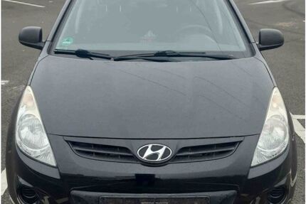 Hyundai i20 165.517 km 2.400 &euro; München 80333