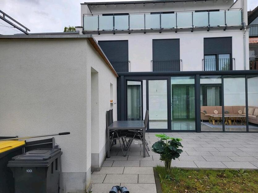 Sehr gepflegtes Zweifamilienhaus in Bonn Dransdorf