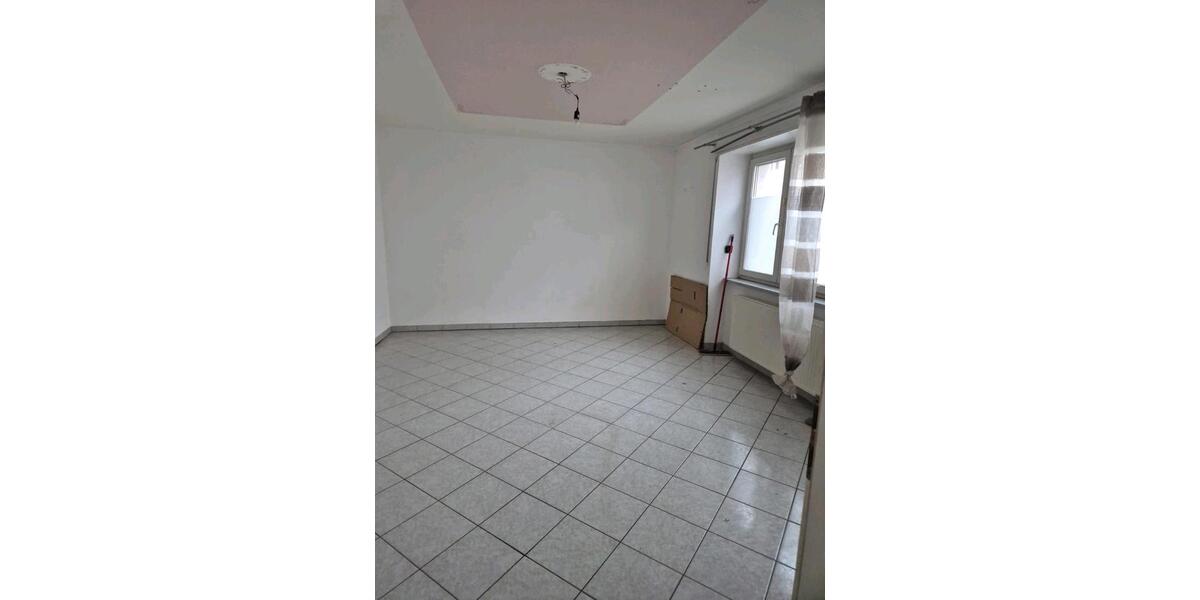 Etagenwohnung Böhl-Iggelheim Iggelheim - 4 Zimmer, 120 m&sup2;, 1.300&euro; | Angebot:24826717