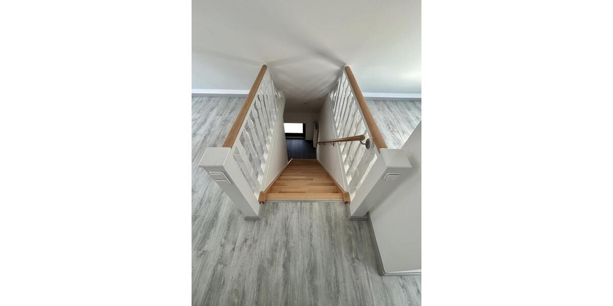 Dachgeschoßwohnung Attendorn - 3 Zimmer, 83 m&sup2;, 725&euro; | Angebot:26297024