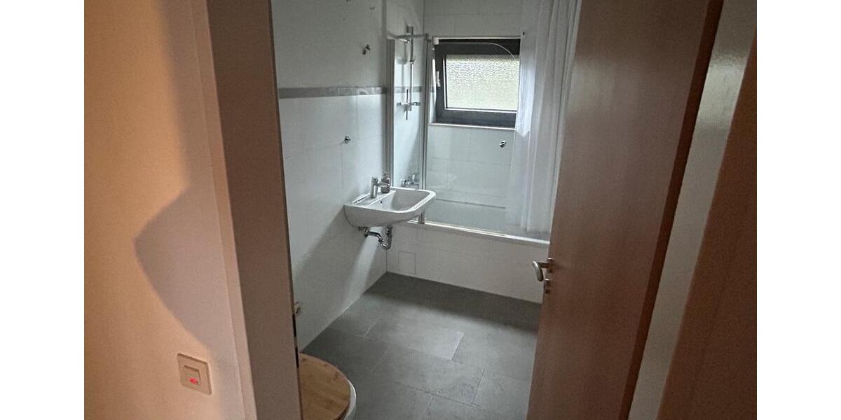 Etagenwohnung Ginsheim-Gustavsburg Gustavsburg - 4 Zimmer, 94 m&sup2;, 1.200&euro; | Angebot:25435470