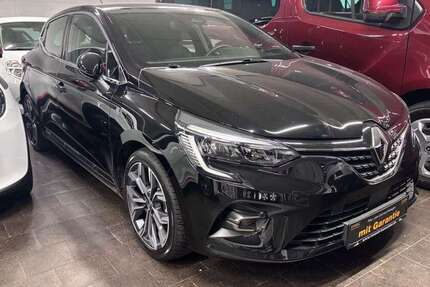 Renault Clio 42.500 km 15.990 &euro; Köln 50859