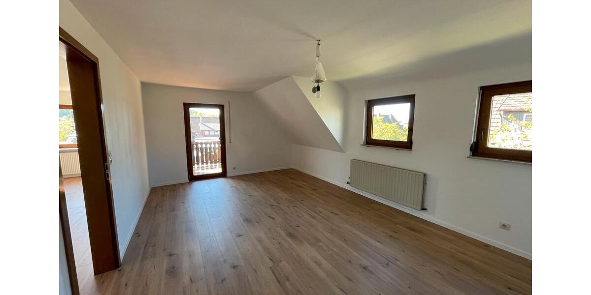 Etagenwohnung Nufringen - 3 Zimmer, 83 m&sup2;, 1.000&euro; | Angebot:26398170