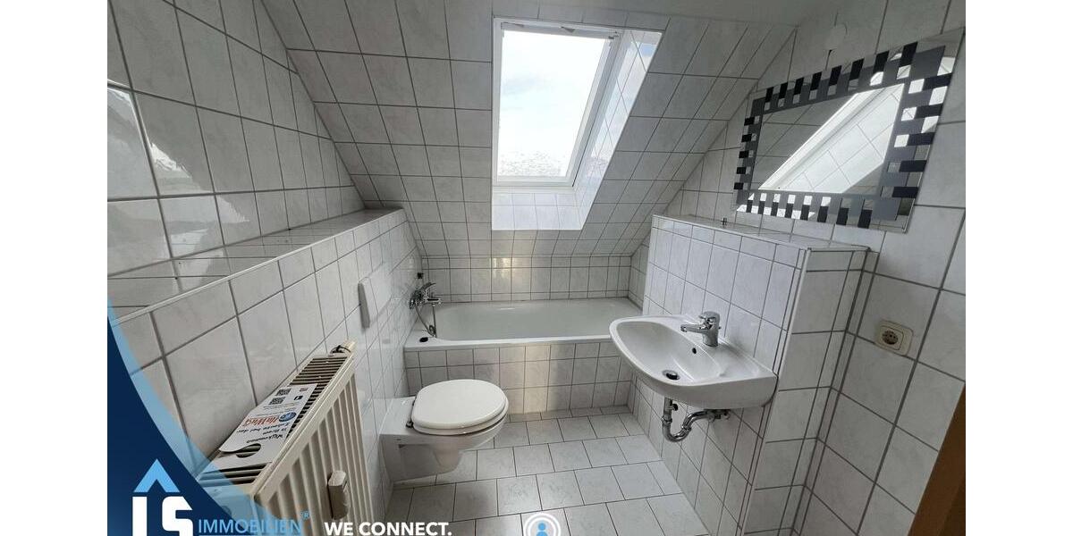 Dachgeschoßwohnung Wolmirstedt - 1 Zimmer, 34 m&sup2;, 250&euro; | Angebot:26477924