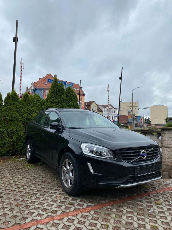 Volvo XC60 183.000 km 13.200 € Erfurt 99089