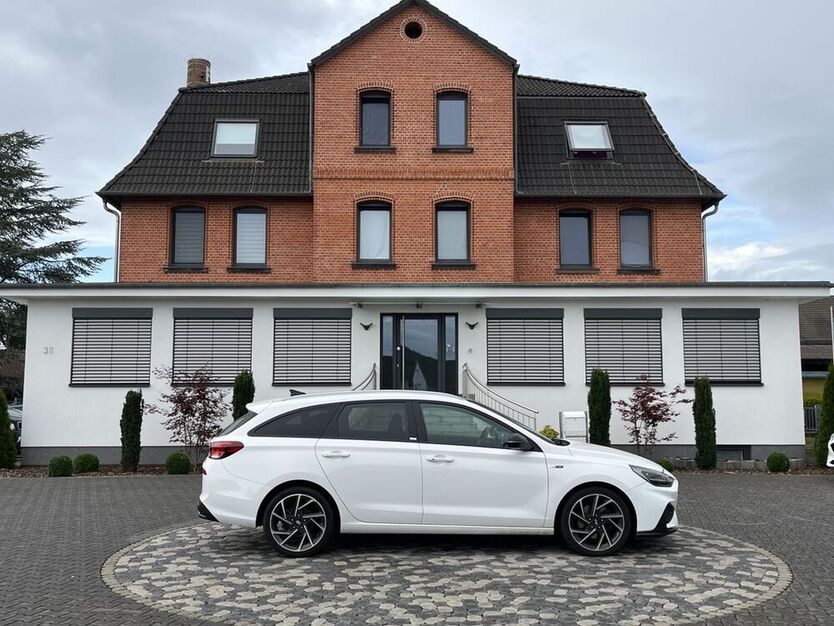 i30