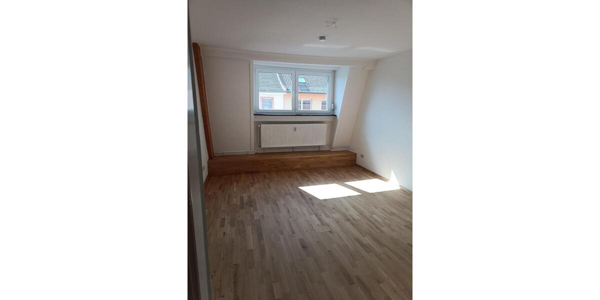 Etagenwohnung Mannheim Fahrlach - 4 Zimmer, 100 m&sup2;, 1.049&euro; | Angebot:25932426