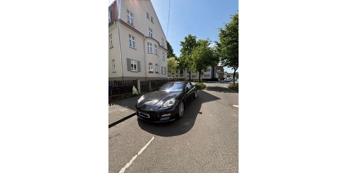 Porsche Panamera 145.000 km 22.999 &euro; Köln 50667