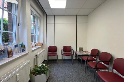 Ihr neues ImmobilieN QUARTIER: Praxis o. Bürofläche im Wunstorfer Ärztehaus in der Innenstadt