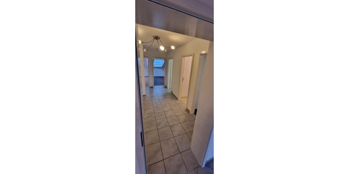 Dachgeschoßwohnung Neckarsulm - 3.5 Zimmer, 76 m&sup2;, 277.000&euro; | Angebot:26524700